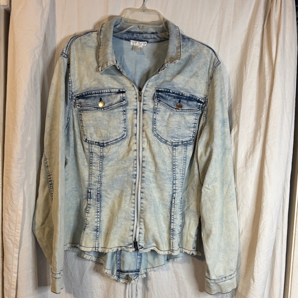 VENUS Light Blue Denim Jacket